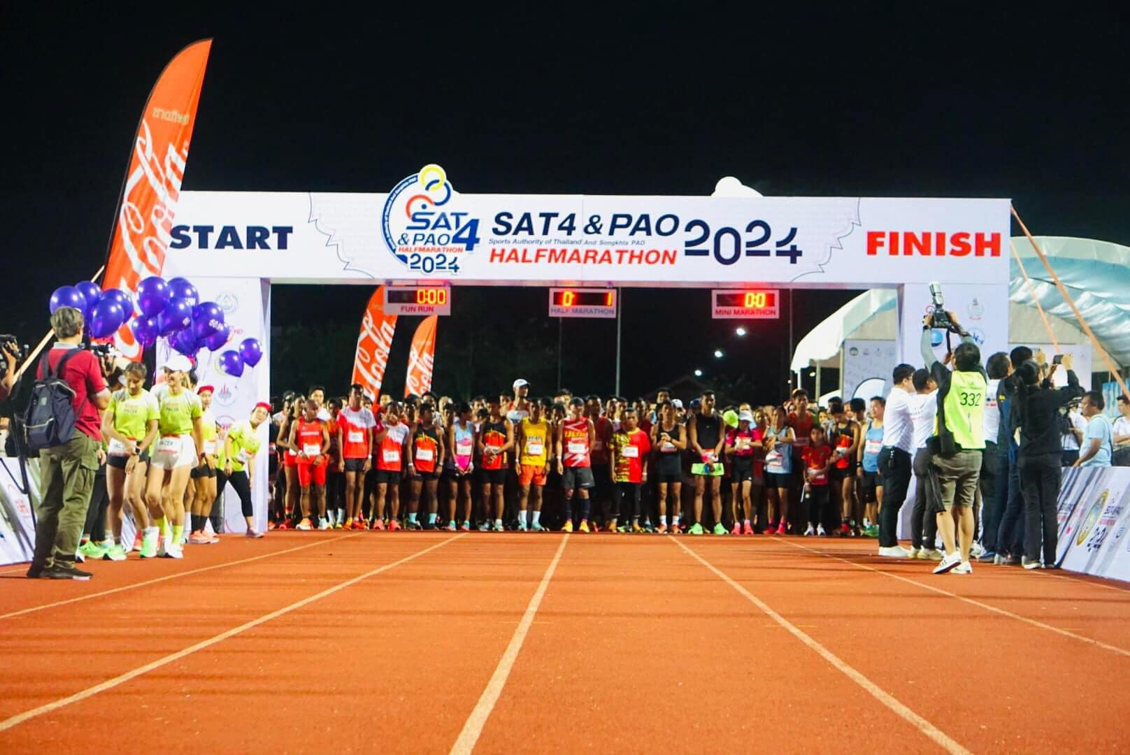 วิ่งมาราธอน นำรายได้ปรับปรุงสนาม พรุค้างคาว สำนักงานการกีฬาแห่งประเทศไทย จังหวัดสงขลา จัดกิจกรรม วิ่ง Sat 4 & Pao half Marathon 2024 ภาครัฐและเอกชน และชาวต่างชาติประเทศมาเลเซีย รวม 1,500 คน เพื่อนำรายได้ทั้งหมดมาปรับปรุงสนามกีฬาเมืองหลักภาคใต้พรุค้างคาว