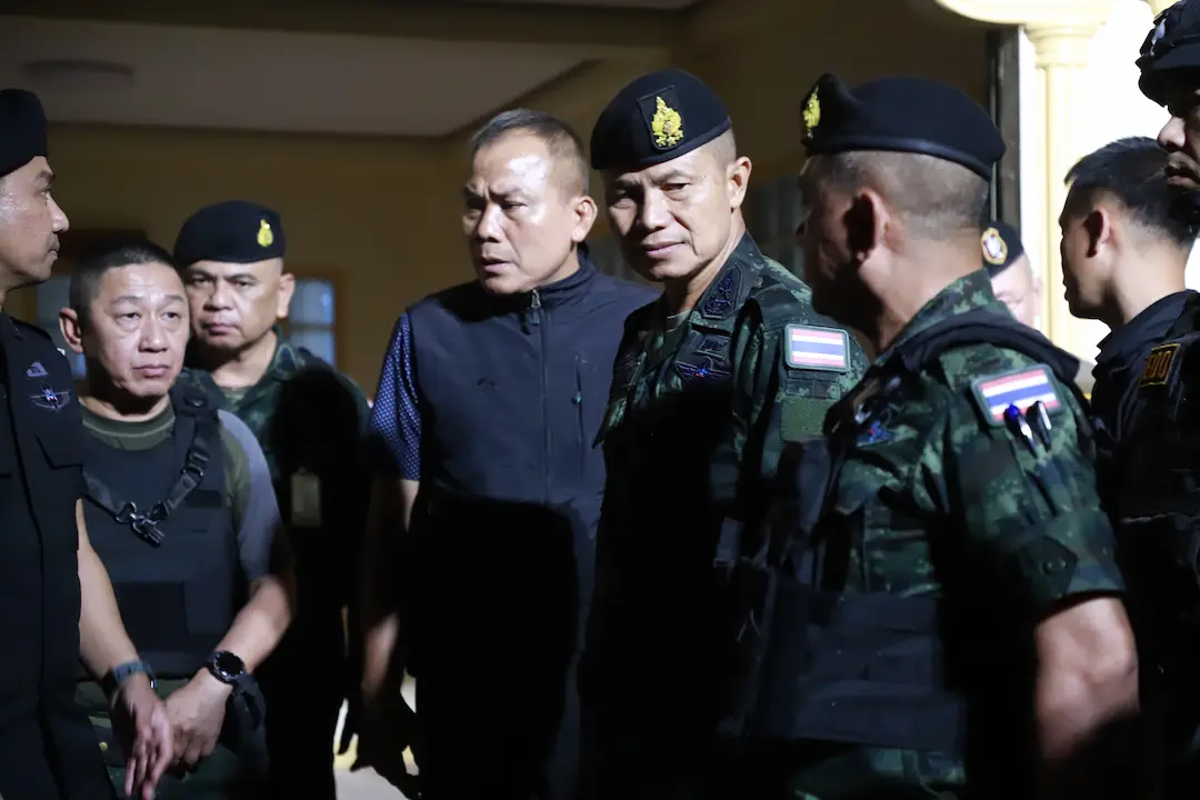 แม่ทัพภาค 4 รุดลงพื้นที่หนองจิก สั่งคุมเข้มบังคับใช้กฎหมาย หลังเหตุวิสามัญฯ ผู้ต้องหาบึ้มอันดามัน