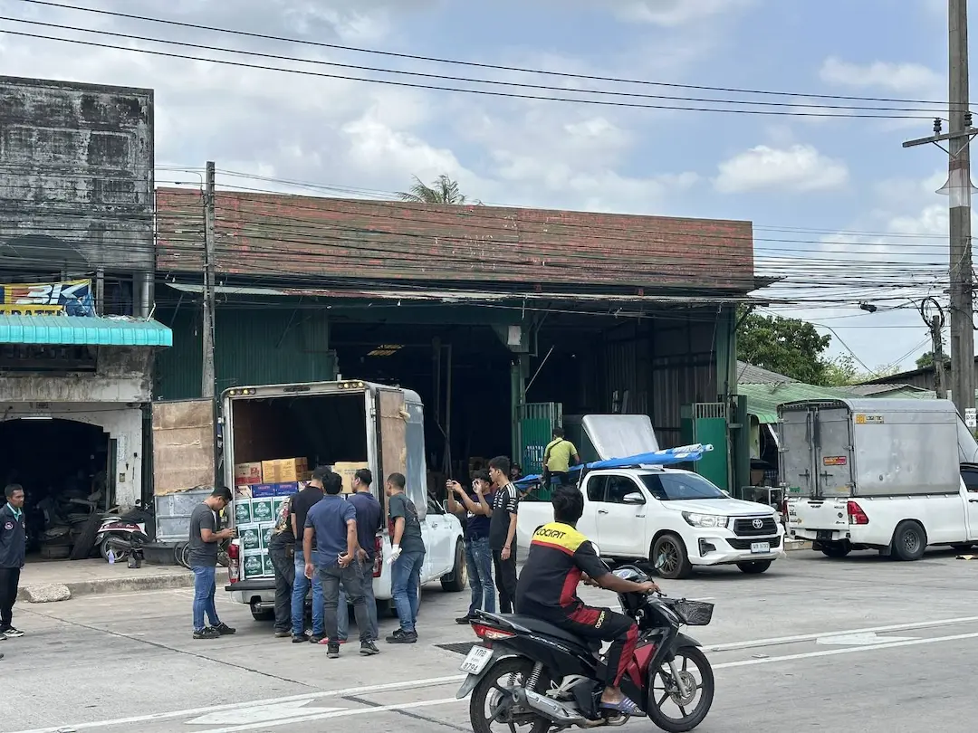 ตร.ภาค 9 ทลายเครือข่ายยาเสพติดรายใหญ่ สงขลา รวบ 4 ผู้ต้องหา ยึดยาบ้ากว่า 1.3 ล้านเม็ด คาสถานที่ขนส่งพัสดุ