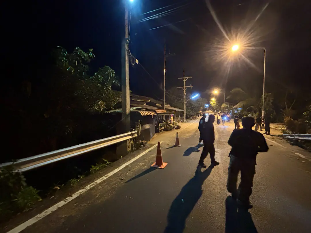 ด่วน! คนร้ายลอบยิงก่อกวนจุดตรวจร่วม 3 ฝ่าย อ.สายบุรี ไร้เจ็บ เจ้าหน้าที่เร่งไล่ล่า