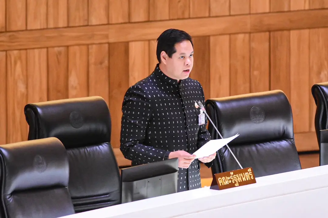 &ldquo;สรรเพชญ&rdquo; ลุยนำเสนอร่าง พ.ร.บ.การเดินเรือในน่านน้ำไทย ผ่านฉลุยวาระแรกรัฐสภา ยกระดับมาตรฐานความปลอดภัยทางทะเลไทย สู่มาตรฐานสากล