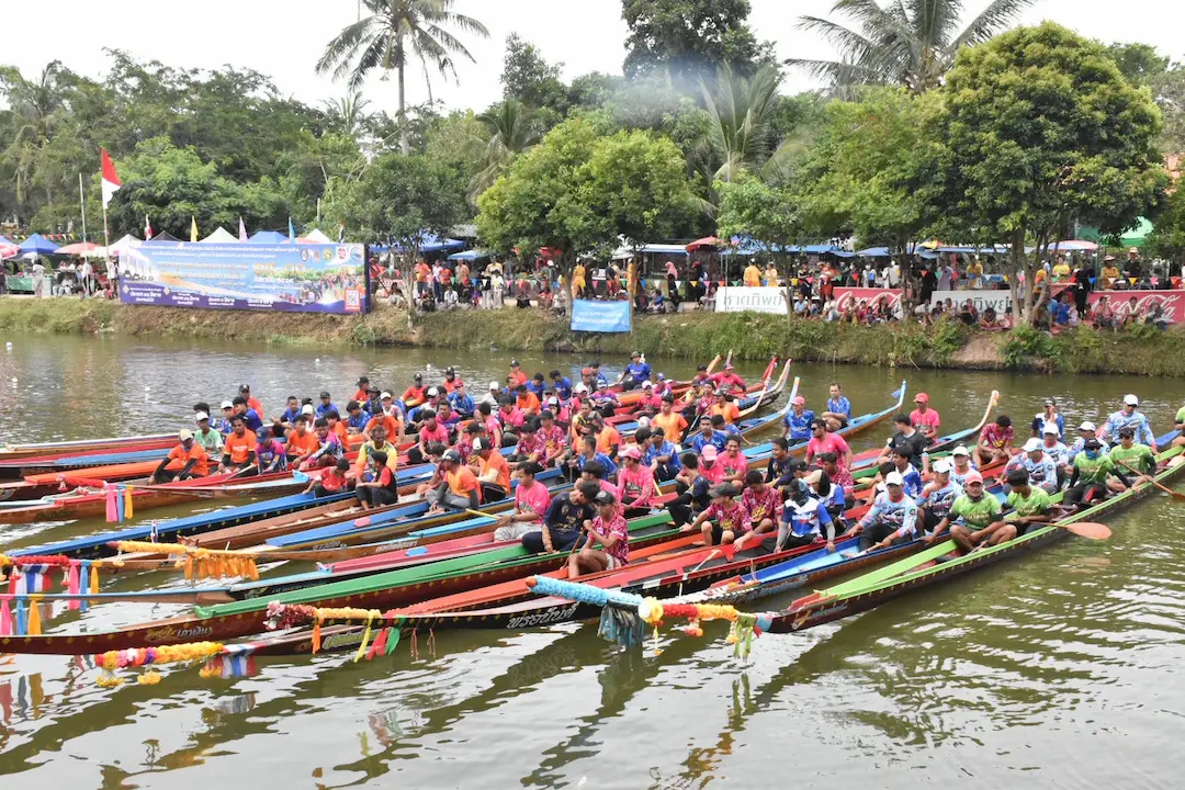 รมช สรรเพชญร่วมเปิดการแข่งขันเรือยาวประเพณีวิถีลุ่มน้ำทะเลสาบสงขลา ครั้งที่ 3