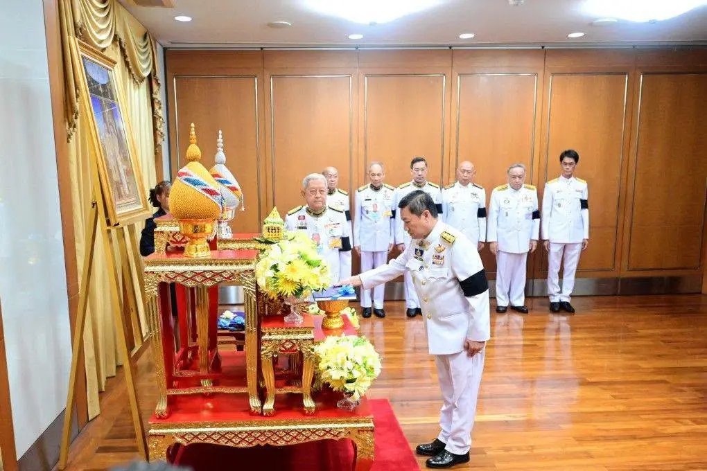 ปลัดกระทรวงมหาดไทย รับพระราชทานหนังสือสารานุกรมไทยสำหรับเยาวชน โดยพระราชประสงค์ในพระบาทสมเด็จพระบรมชนกาธิเบศร มหาภูมิพลอดุลยเดชมหาราช บรมนาถบพิตร เล่ม 46 ฉบับพระราชทาน มอบให้แก่ผู้ว่าราชการจังหวัด ให้แก่สถานศึกษาทั่วประเทศ เพื่อนำไปใช้ประโยชน์ในการศึกษา