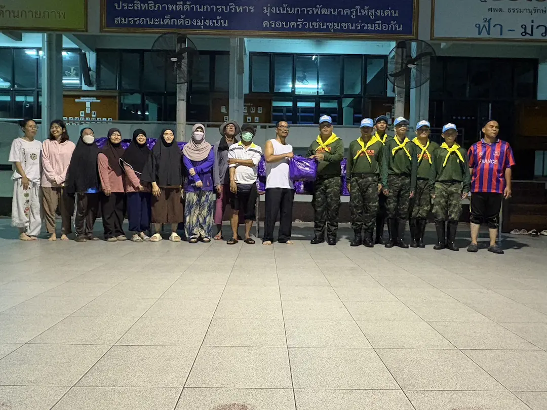 กระทรวงกลาโหมเร่งช่วยเหลืออุทกภัยชุมชนรามคำแหง หนุนครัวกลางฮาลาลดูแลนักศึกษาชายแดนใต้และประชาชน