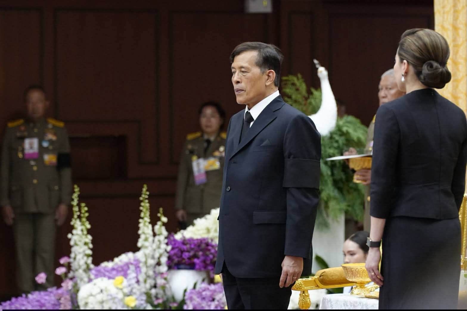 ผู้ว่าราชการจังหวัดสตูล ร่วมรับเสด็จฯ พระบาทสมเด็จพระเจ้าอยู่หัว และสมเด็จพระนางเจ้าฯ พระบรมราชินี ในโอกาสเสด็จพระราชดำเนินไปทรงปฏิบัติพระราชกรณียกิจ ณ จังหวัดปัตตานี