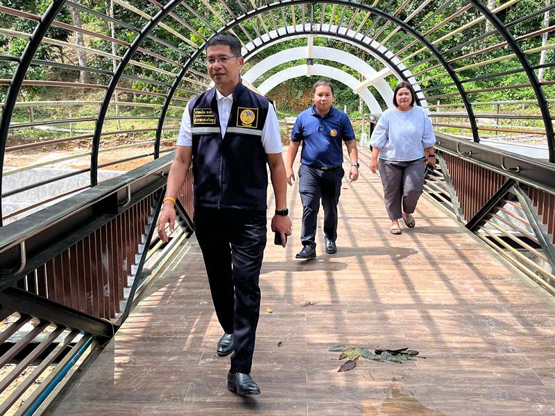 ผู้ว่าฯ สตูล ลงพื้นที่ติดตามความคืบหน้าปรับปรุงบ่อน้ำพุร้อนทุ่งนุ้ย พร้อมเยี่ยมให้กำลังใจเจ้าหน้าที่และผู้ใช้บริการ Satun Halal Onsen