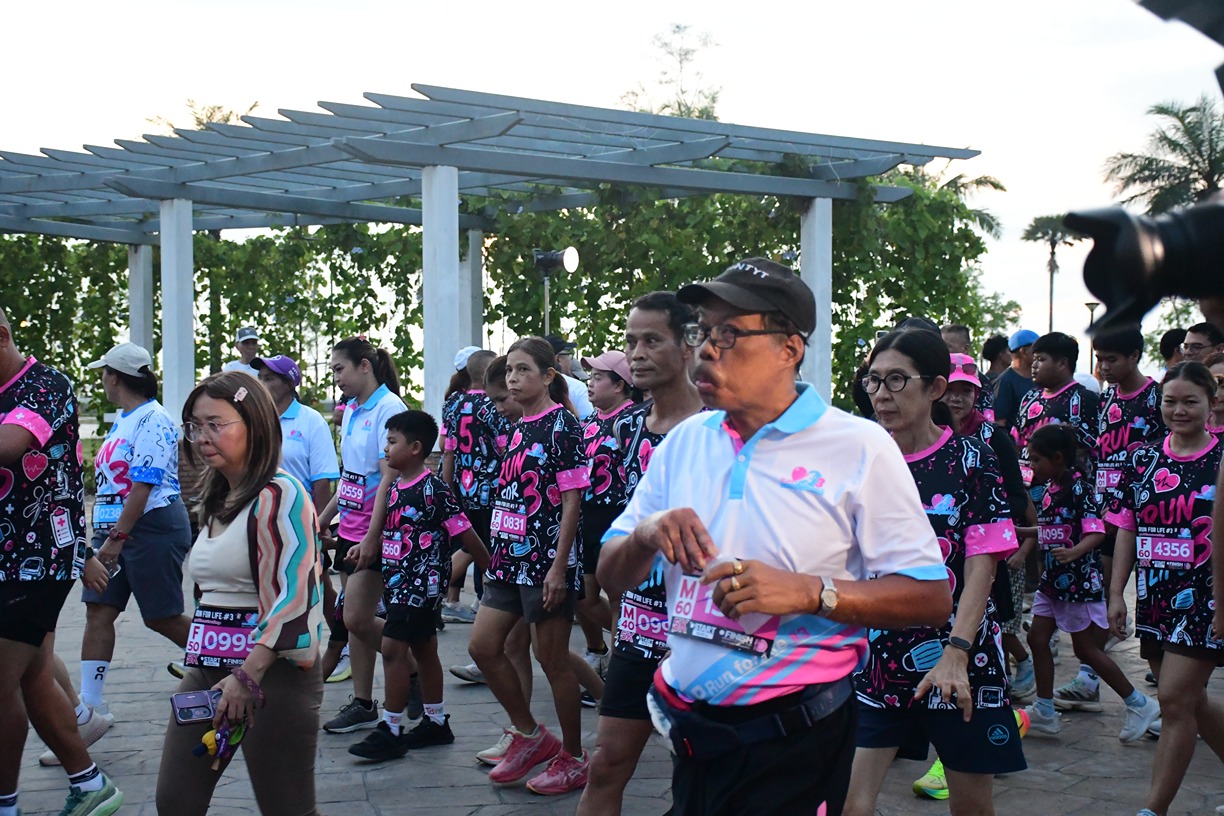 พัทลุง_181069_พัทลุงจัด RUN FOR LIFE #3 นักวิ่งคึกคักยามเช้า อิ่มบุญ ได้สุขภาพ พร้อมระดมทุนจัดซื้อรถวีลแชร์และอุปกรณ์ช่วยเหลือผู้ป่วย
